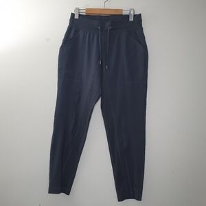 Champion Cropped Active Jogger Styled Pants Size S